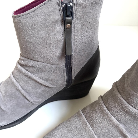 The North Face | Waterproof Bridgeton Gray Leather Wedge Heel Ankle Boots Sz 8.5 - Picture 4 of 9